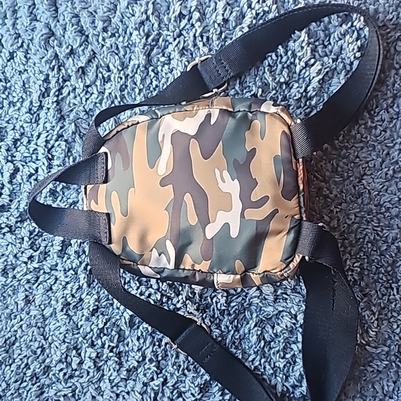 Mini Camouflage Bookbag - Picture 2 of 7